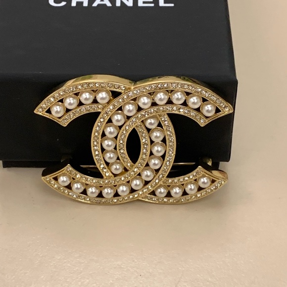 CHANEL Jewelry - Chanel brooch